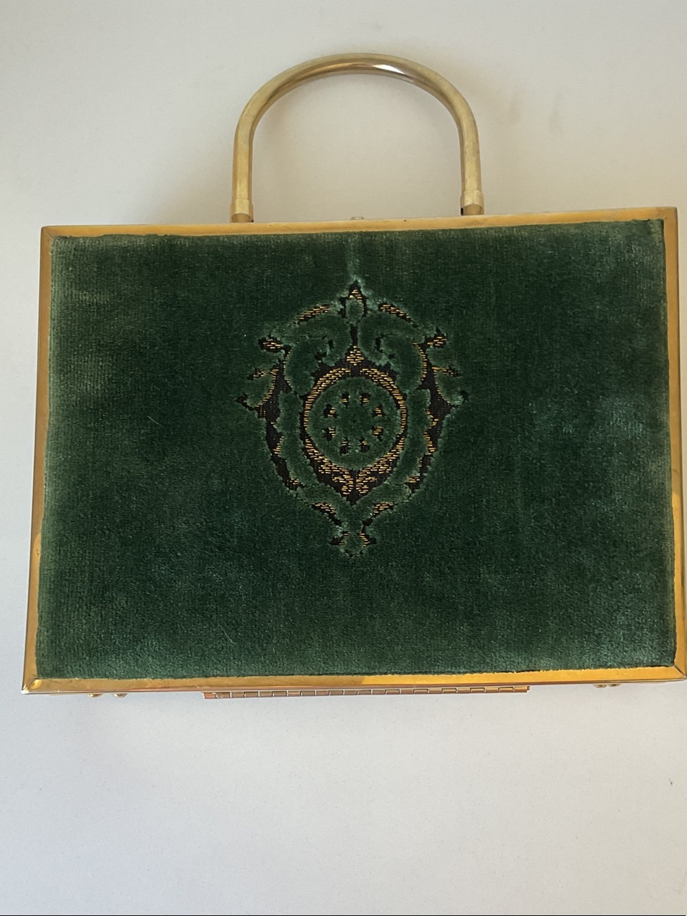 Vintage STYLECRAFT of Miami Gold Metal & Green Velvet Mid-Century Box Handbag - Picture 9 of 16